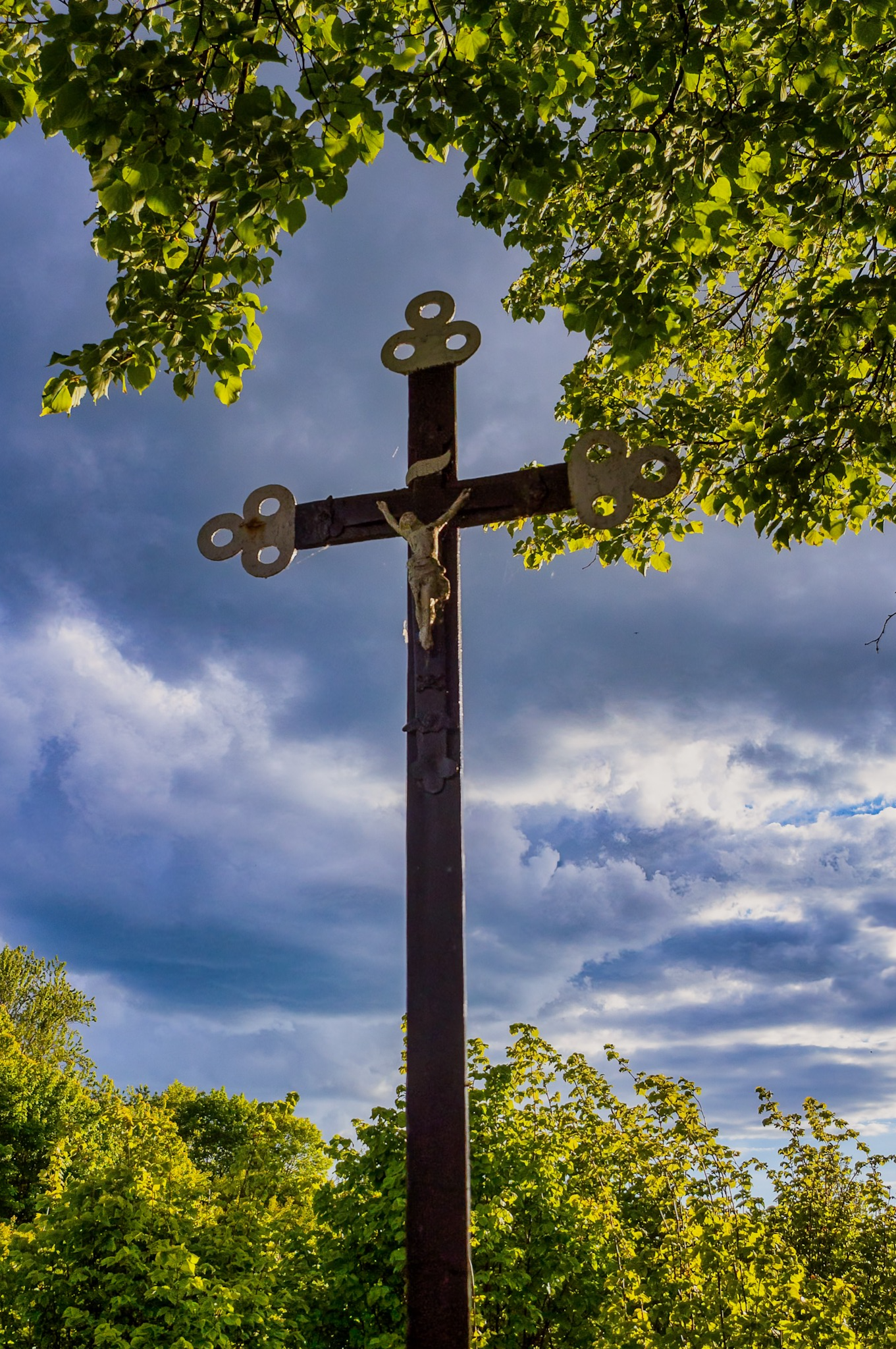 Krzyż przydrożny